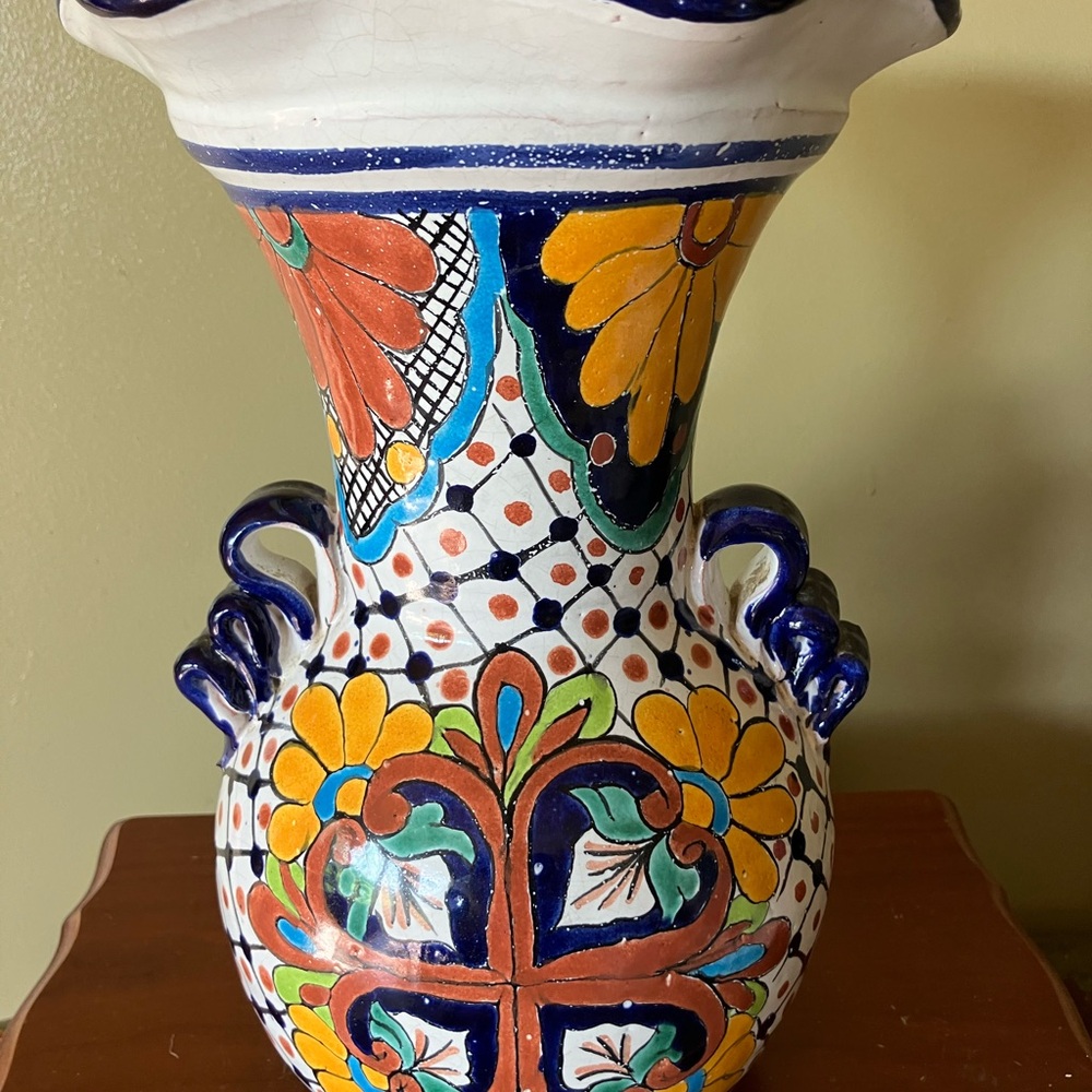 Alba Talavera Large Mexican Scalloped Vase